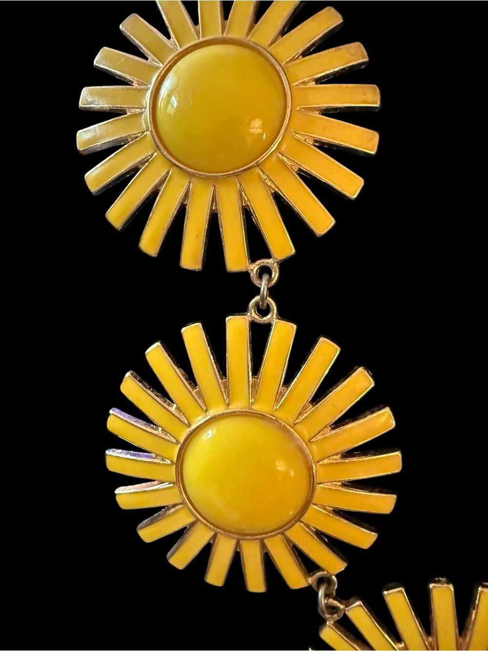 Fun Yellow Sunburst Statement Necklace - Unbranded - Picture 3 of 8